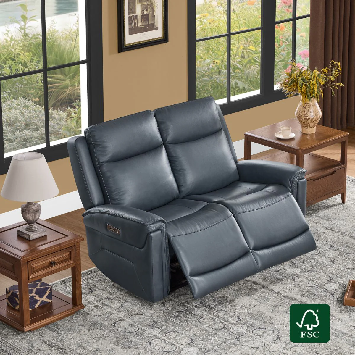 Leif Modern Top-Grain Leather Super Zero Gravity Reclining Sofa - Image 3
